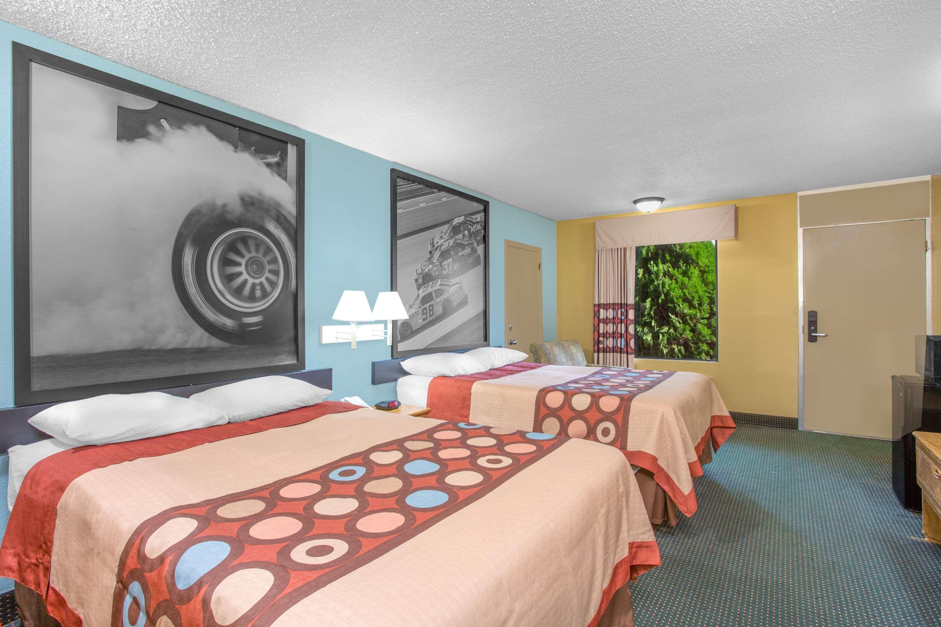 Super 8 By Wyndham Dunn Motel Buitenkant foto