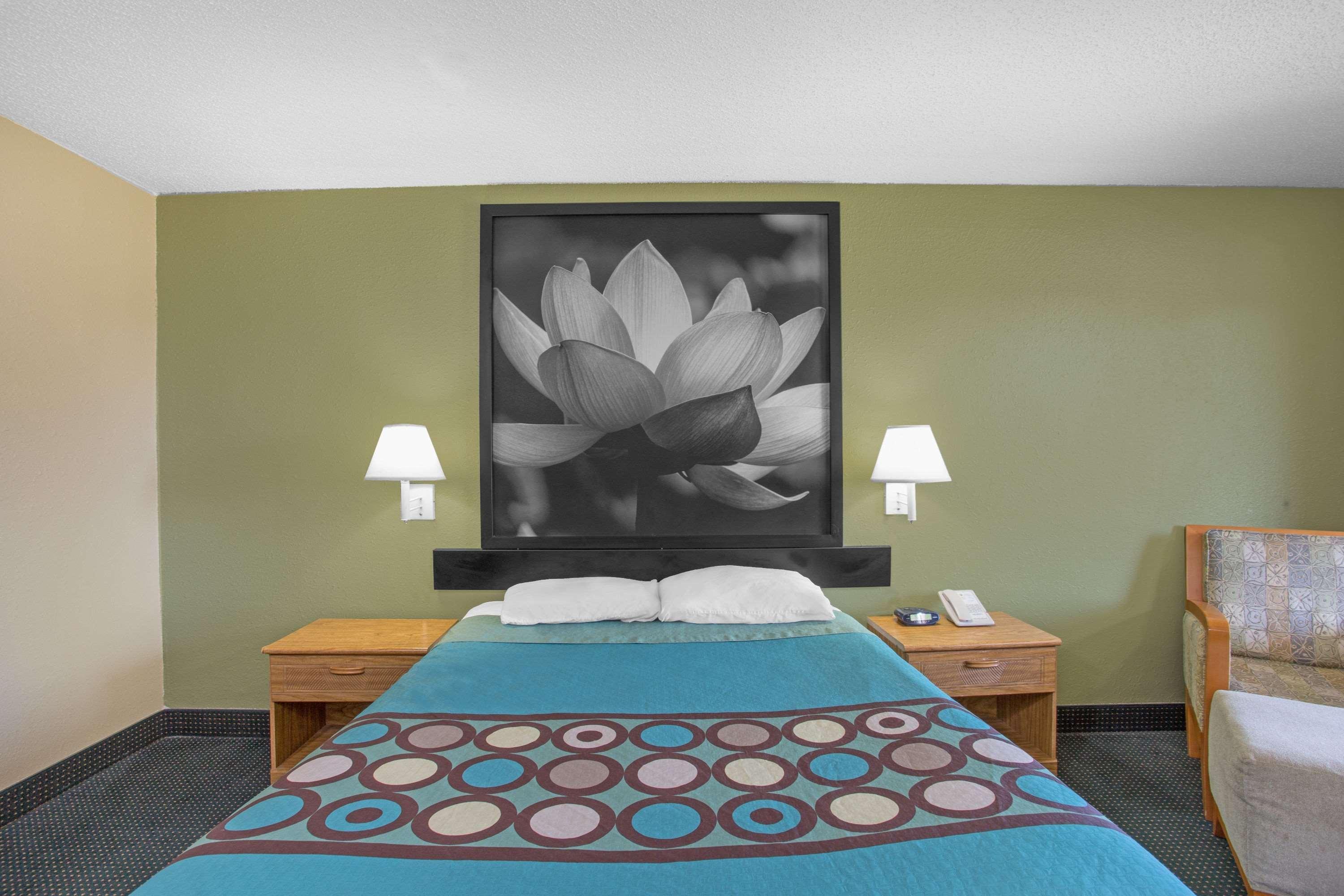 Super 8 By Wyndham Dunn Motel Buitenkant foto